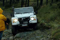 Land-Rover-08.jpg (64911 byte)