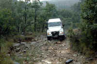 Land-Rover-20.jpg (79995 byte)